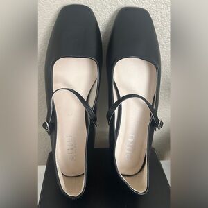 Musshoe NWOT  Mary Jane flats with Square Toe size 9